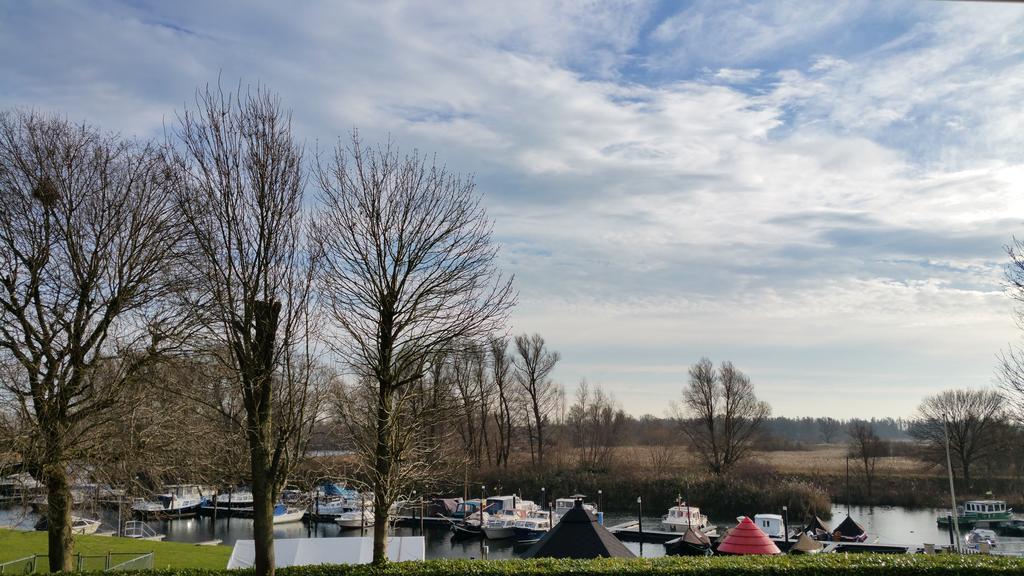 De Brabantse Biesbosch 호텔 Werkendam 외부 사진