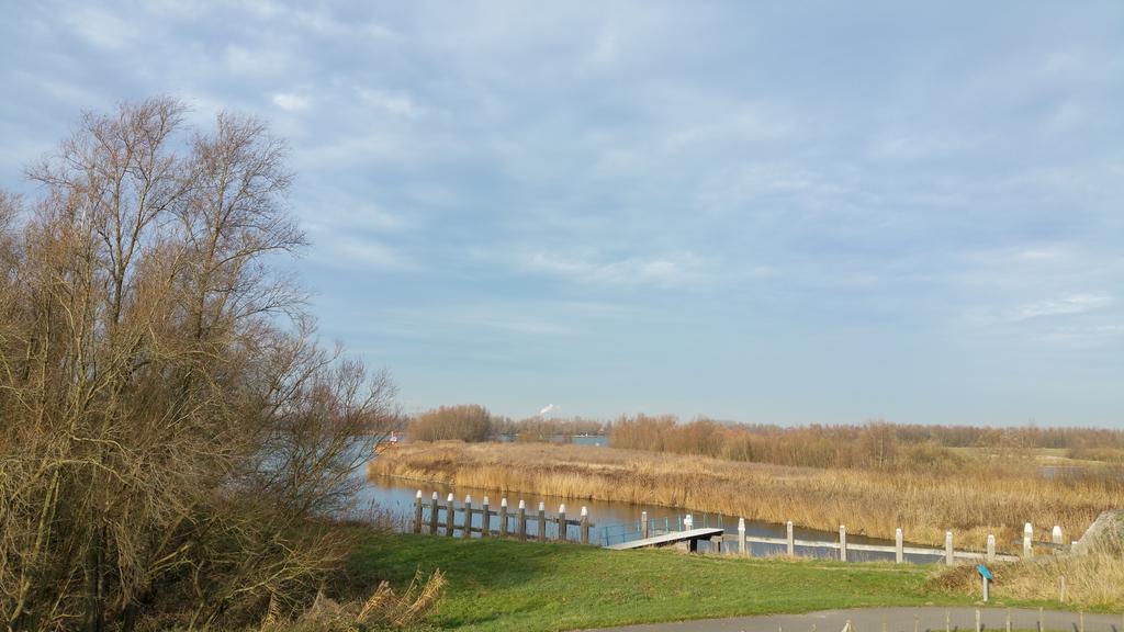 De Brabantse Biesbosch 호텔 Werkendam 외부 사진