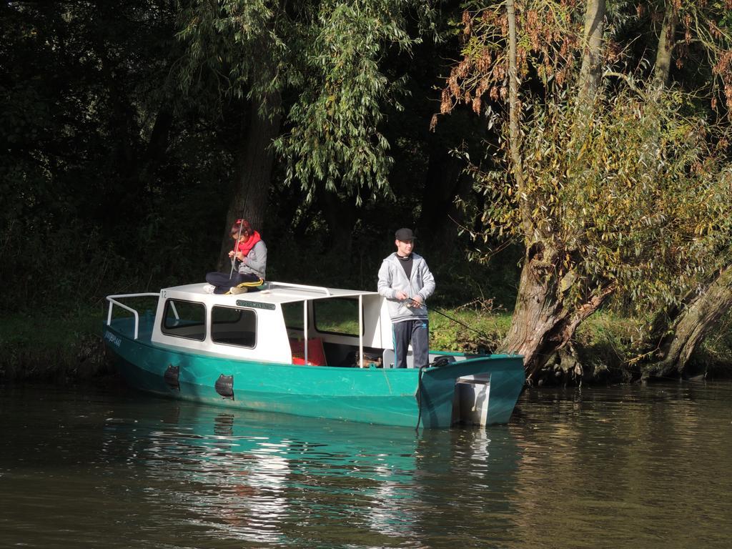De Brabantse Biesbosch 호텔 Werkendam 외부 사진